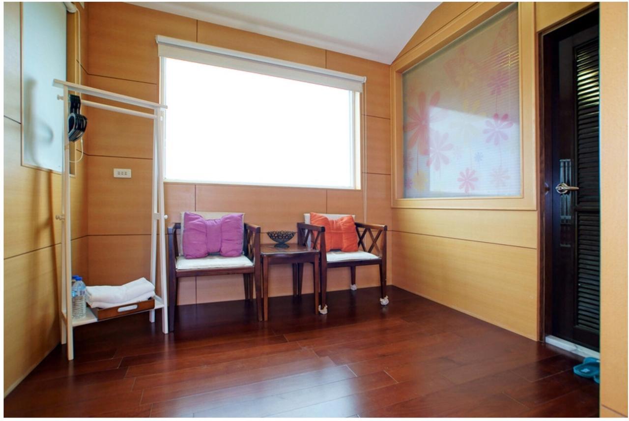 Emaly Homestay T'ai-tung Buitenkant foto