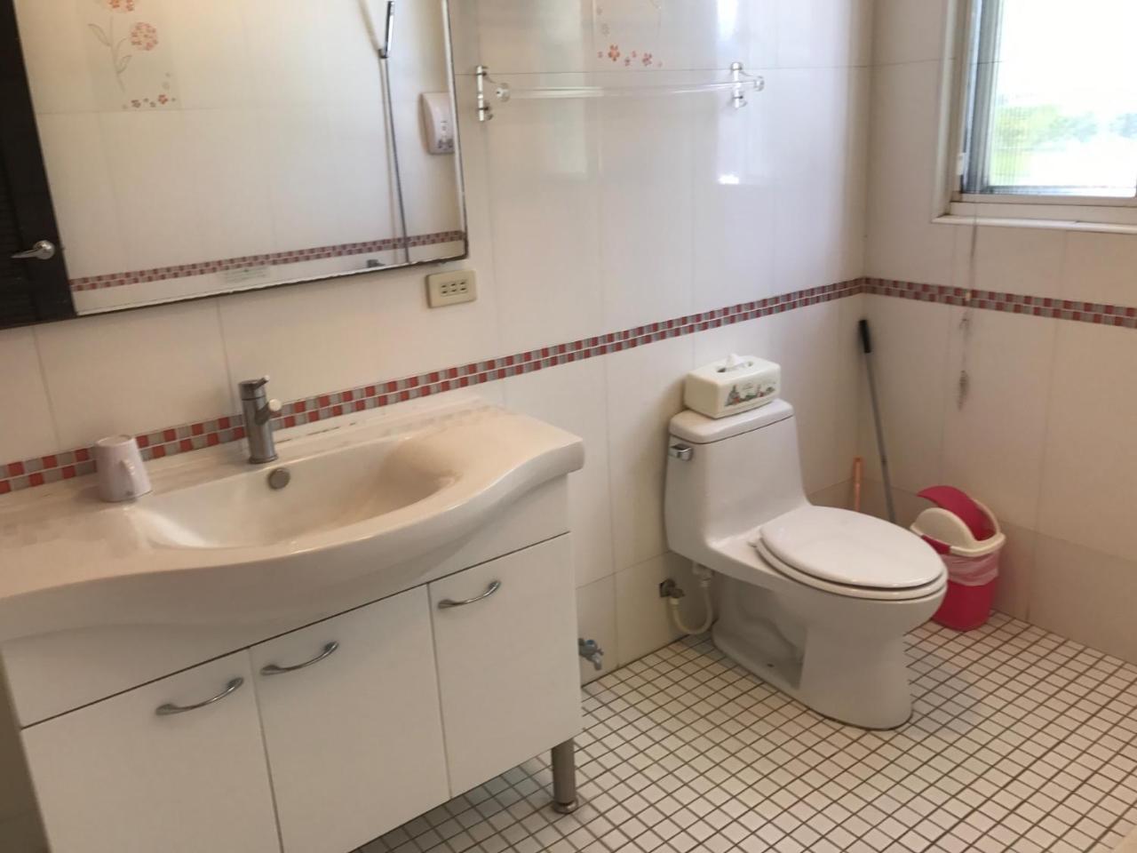 Emaly Homestay T'ai-tung Buitenkant foto